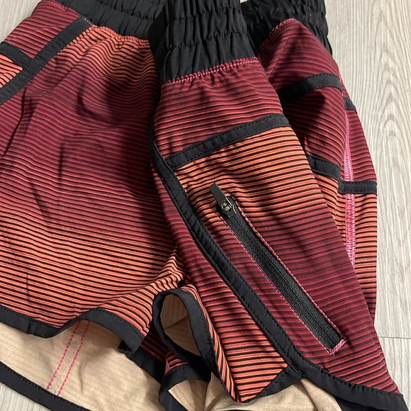 Lululemon Women’s Shorts, Size 12 - Picture 13 of 13